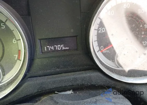 2013 Dodge Grand Caravan Sxt z USA, uszkodzony, nr VIN 2C4RDGCG6DR693200